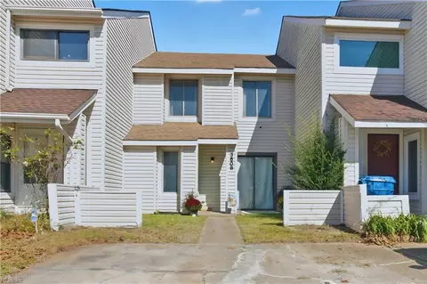 3608 Smokey Chamber Dr, Virginia Beach, VA 23462