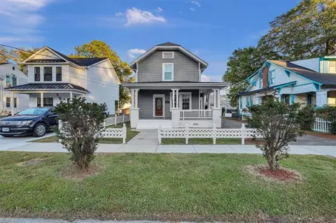 328 Cedar St, Suffolk, VA 23434