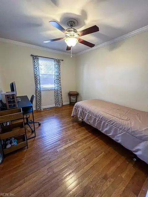 Bedroom - 13 Beatrice Dr, Hampton, VA 23666 photo 5 of 5