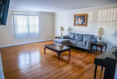 Living - 13 Beatrice Dr, Hampton, VA 23666 photo 3 of 6