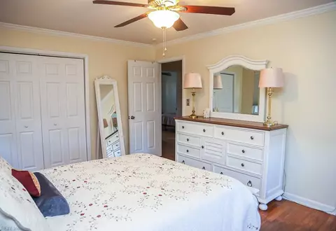Bedroom - 13 Beatrice Dr, Hampton, VA 23666 photo 3 of 5