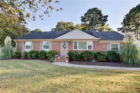 3609 Linnet Ln, Portsmouth, VA 23703