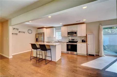 Kitchen - 509 Plainfield Ave, Chesapeake, VA 23320 photo 1 of 4
