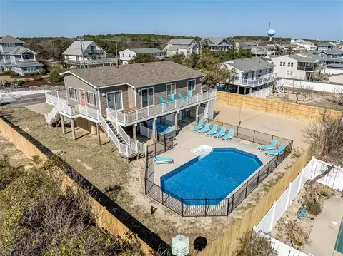 2604 Sandpiper Rd, Virginia Beach, VA 23456