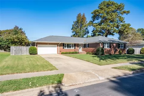 2444 Everglades Rd, Norfolk, VA 23518