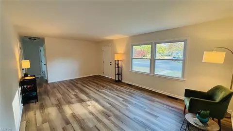 Living - 175 Sheppard Dr, Williamsburg, VA 23185 photo 1 of 3