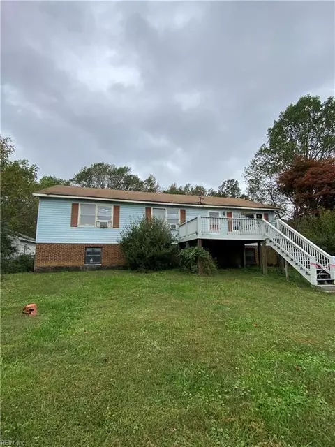 558 Smith Ln, Warsaw, VA 22572