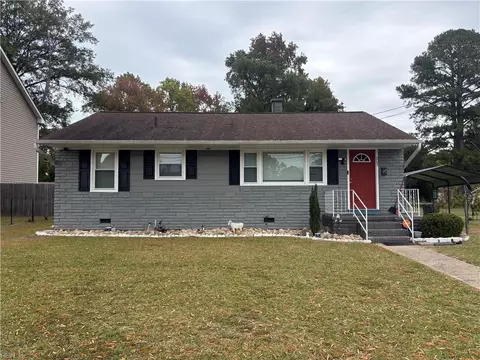 205 Twin Oaks Dr, Hampton, VA 23666