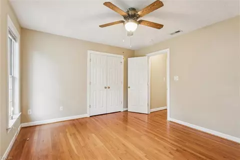 Bedroom - 22 Willow Rd, Hampton, VA 23664 photo 7 of 10