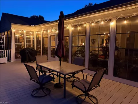 Exterior - 22 Willow Rd, Hampton, VA 23664 photo 8 of 9