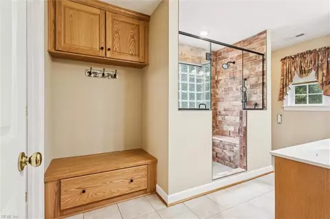 Other - 22 Willow Rd, Hampton, VA 23664 photo 3 of 8