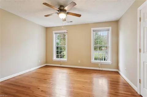 Bedroom - 22 Willow Rd, Hampton, VA 23664 photo 6 of 10