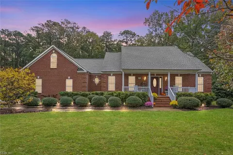 22 Willow Rd, Hampton, VA 23664