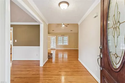Entry Way - 22 Willow Rd, Hampton, VA 23664 photo 1 of 2