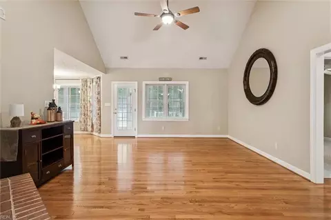 Living - 22 Willow Rd, Hampton, VA 23664 photo 1 of 6