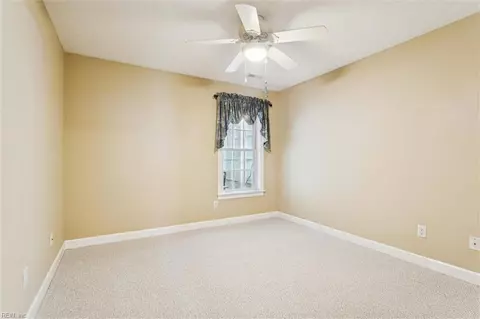 Bedroom - 22 Willow Rd, Hampton, VA 23664 photo 4 of 10