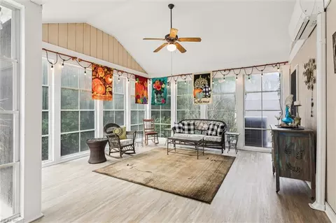 Exterior - 22 Willow Rd, Hampton, VA 23664 photo 6 of 9