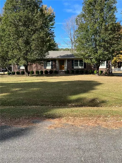 240 Carrie Dr, Franklin, VA 23851