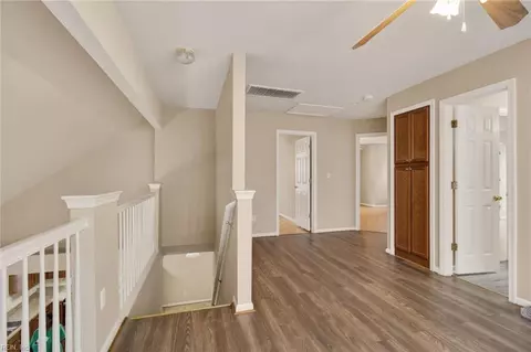 Entry Way - 4109 River Breeze Cir, Chesapeake, VA 23321 photo 4 of 4