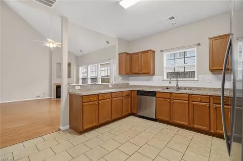 Kitchen - 4109 River Breeze Cir, Chesapeake, VA 23321 photo 3 of 3