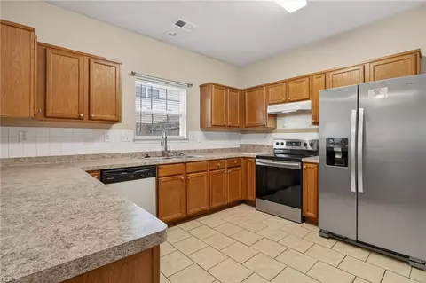 Kitchen - 4109 River Breeze Cir, Chesapeake, VA 23321 photo 1 of 3