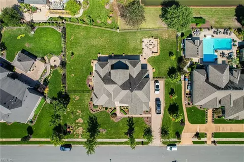 View/Area - 306 Scone Castle Loop, Chesapeake, VA 23322 photo 1 of 2