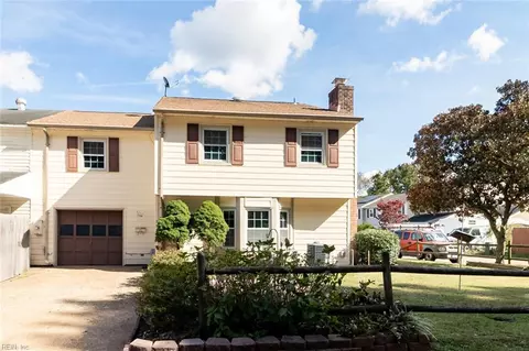 2939 Radcliffe Ln N, Chesapeake, VA 23321