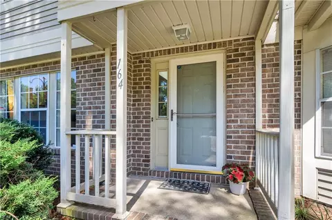 164 Corwin Cir, Hampton, VA 23666