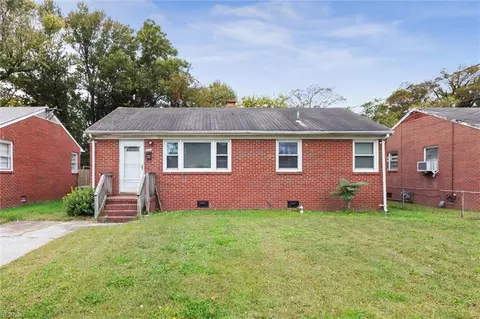 377 Dewey Ave, Hampton, VA 23661