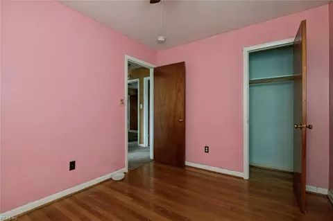 Bedroom - 377 Dewey Ave, Hampton, VA 23661 photo 4 of 6