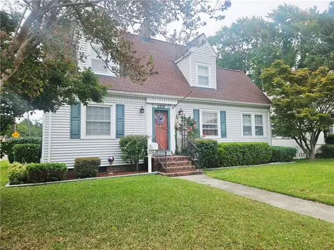 2208 Leckie St, Portsmouth, VA 23704