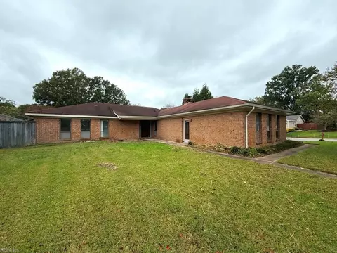 2273 Tanglewood Trl, Virginia Beach, VA 23454