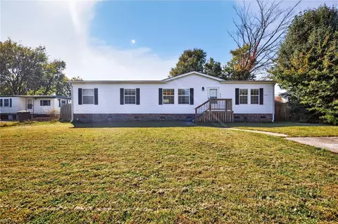 1225 Skylark Dr, Virginia Beach, VA 23453