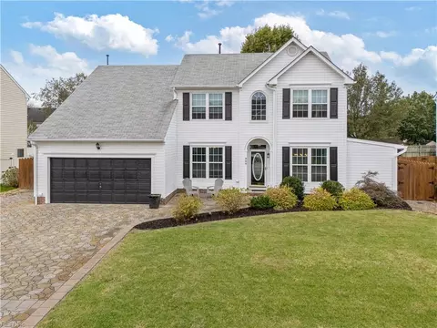 904 Meadowhill Ct, Chesapeake, VA 23320