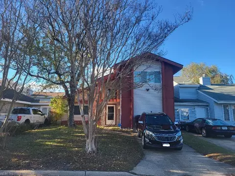 3220 Turtle Rock Dr, Virginia Beach, VA 23452