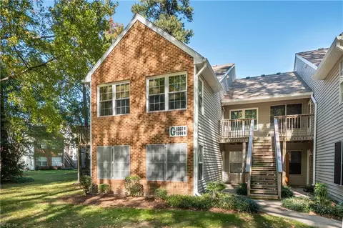 1044 Villas Ct, Virginia Beach, VA 23456