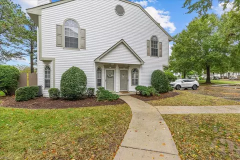 1728 Cottenham Ln, Virginia Beach, VA 23454