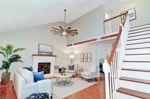 3848 Sterncroft Dr, Virginia Beach, VA 23456