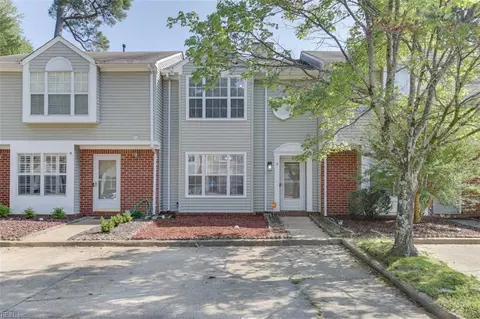 6 Silk Tree Pl, Hampton, VA 23666