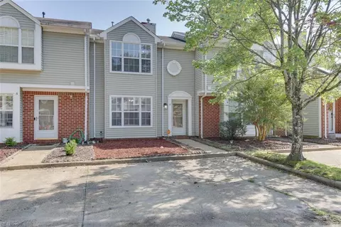 Exterior - 6 Silk Tree Pl, Hampton, VA 23666 photo 2 of 2