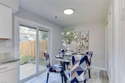 Dining - 6 Silk Tree Pl, Hampton, VA 23666 photo 2 of 3