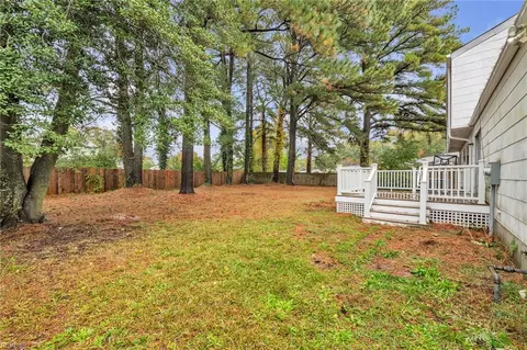 Exterior - 224 Dexter St E, Chesapeake, VA 23324 photo 12 of 12