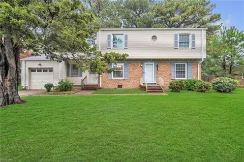 Exterior - 224 Dexter St E, Chesapeake, VA 23324 photo 2 of 12