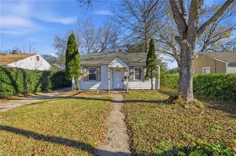 632 Westwood Ave, Hampton, VA 23661