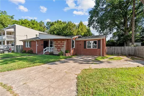 914 Summit Ave, Norfolk, VA 23504