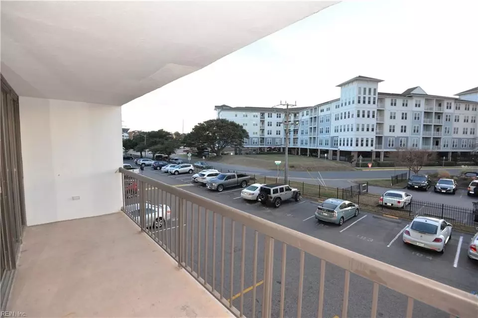 Exterior - 3288 Page Avenue Ave #101, Virginia Beach, VA 23451 photo 3 of 9