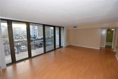 Living - 3288 Page Avenue Ave #101, Virginia Beach, VA 23451 photo 1 of 2