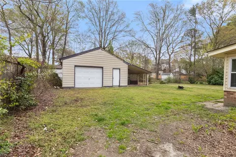 Exterior - 111 Garrett Dr, Hampton, VA 23669 photo 7 of 7