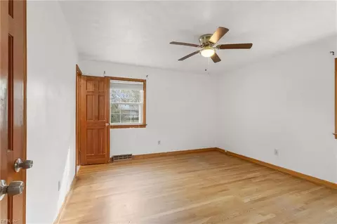 Bedroom - 111 Garrett Dr, Hampton, VA 23669 photo 3 of 3