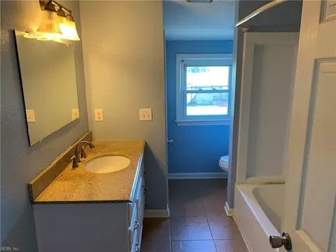 Bath - 3100 W Weaver Rd, Hampton, VA 23666 photo 1 of 1
